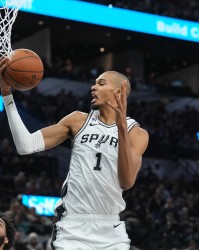 GA黄金甲体育平台-最后时刻铁血补扣！文班三分7投全失&amp;下半场10连铁 仅14分10板0帽