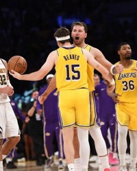 GA黄金甲体育平台-詹皇吹爆里夫斯:那是大师级的打铁 因为大家都想罚进没人会练罚丢