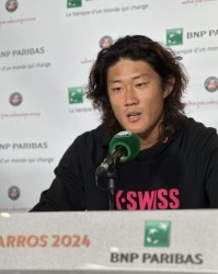 连续第二年晋级法网32强 巴黎的雨神是爱张之臻的