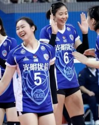 GA黄金甲体育-许晓婷拉胯，但她站了出来！传球稳定，或成上海女排新主力二传|黄欣悦|范赖克|高意|欧阳茜茜|沃隆科娃_新浪体育_新浪新闻