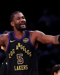 GA黄金甲体育-先发中锋关键时刻又被雪藏，结果湖人却抓住了机会稳住了局面？